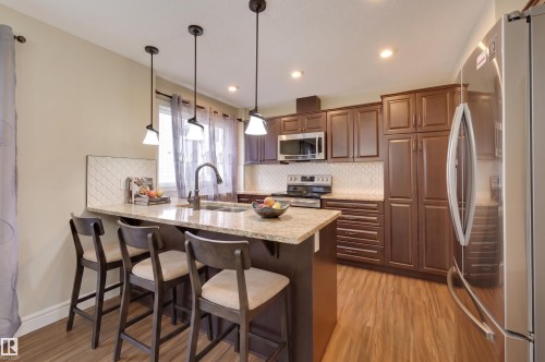 57 330 Bulyea Road, Edmonton, AB - Indoor Photo Showing Kitchen With Stainless Steel Kitchen With Upgraded Kitchen