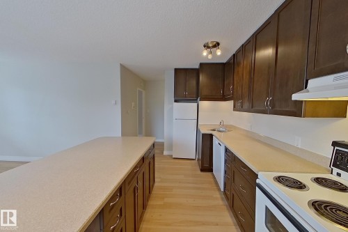 404 10021 116 Street, Edmonton, AB - Indoor Photo Showing Kitchen