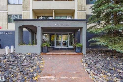 404 10021 116 Street, Edmonton, AB - Outdoor