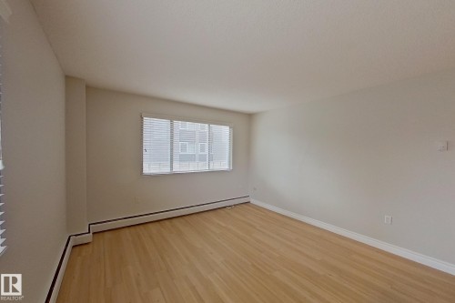 404 10021 116 Street, Edmonton, AB - Indoor Photo Showing Other Room