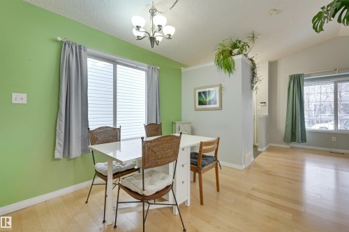 5811 Sutter Place, Edmonton, AB - Indoor Photo Showing Dining Room