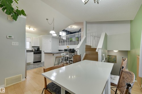 5811 Sutter Place, Edmonton, AB - Indoor