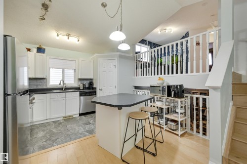 5811 Sutter Place, Edmonton, AB - Indoor Photo Showing Kitchen With Double Sink