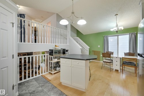 5811 Sutter Place, Edmonton, AB - Indoor Photo Showing Other Room