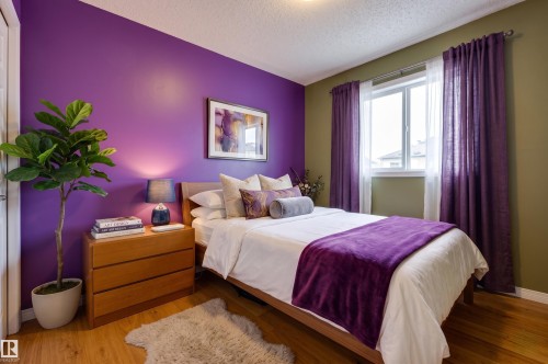 5811 Sutter Place, Edmonton, AB - Indoor Photo Showing Bedroom