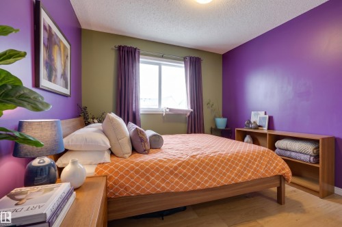 5811 Sutter Place, Edmonton, AB - Indoor Photo Showing Bedroom