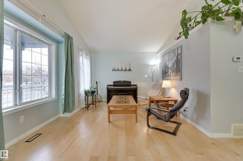 5811 Sutter Place, Edmonton, AB - Indoor