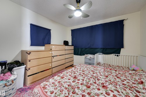 7449 83 Avenue, Edmonton, AB - Indoor Photo Showing Bedroom