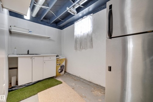 7449 83 Avenue, Edmonton, AB - Indoor