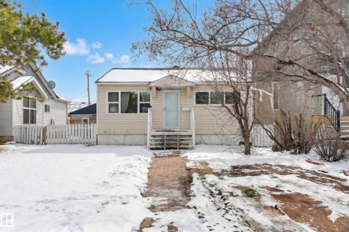 7449 83 Avenue, Edmonton, AB - Outdoor