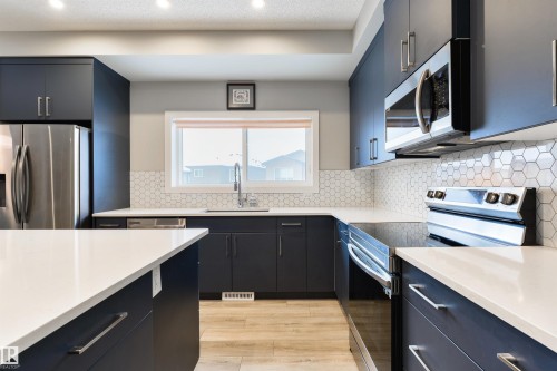5361 Lark Landing, Edmonton, AB - Indoor Photo Showing Kitchen With Upgraded Kitchen