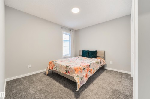 5361 Lark Landing, Edmonton, AB - Indoor Photo Showing Bedroom