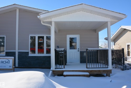 B 4313 54 Avenue, Barrhead, AB - Outdoor