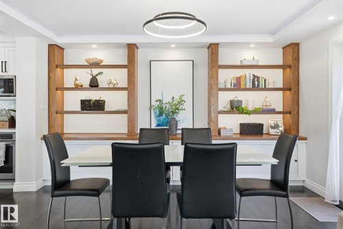 15702 86 Avenue, Edmonton, AB - Indoor Photo Showing Dining Room