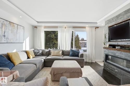 15702 86 Avenue, Edmonton, AB - Indoor Photo Showing Living Room With Fireplace