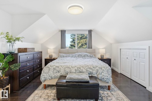 15702 86 Avenue, Edmonton, AB - Indoor Photo Showing Bedroom