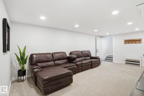 15702 86 Avenue, Edmonton, AB - Indoor Photo Showing Basement
