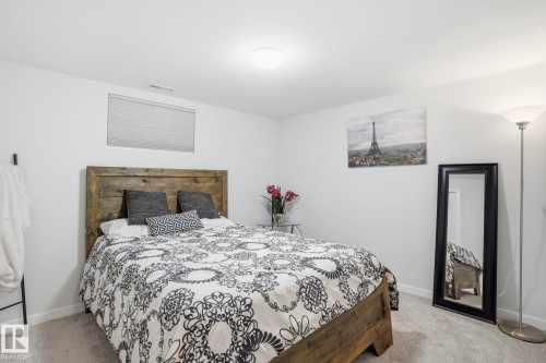 15702 86 Avenue, Edmonton, AB - Indoor Photo Showing Bedroom