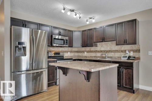 50 445 Brintnell Boulevard, Edmonton, AB - Indoor Photo Showing Kitchen