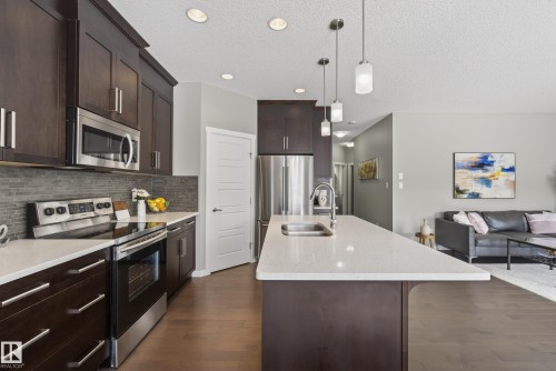 7907 Getty Place, Edmonton, AB 