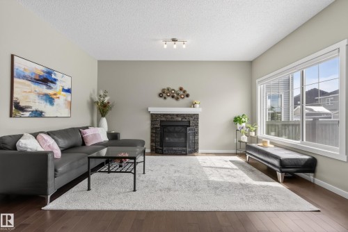 7907 Getty Place, Edmonton, AB 