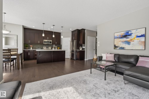 7907 Getty Place, Edmonton, AB 