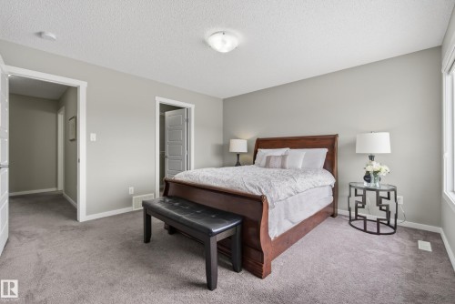 7907 Getty Place, Edmonton, AB 