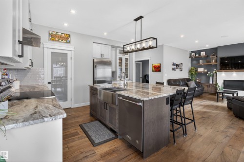 17616 78 Street, Edmonton, AB - Indoor Photo Showing Kitchen With Upgraded Kitchen
