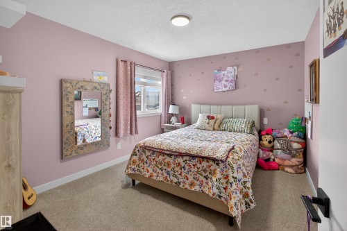 17616 78 Street, Edmonton, AB - Indoor Photo Showing Bedroom