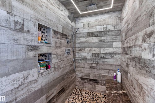 17616 78 Street, Edmonton, AB - Indoor Photo Showing Bathroom