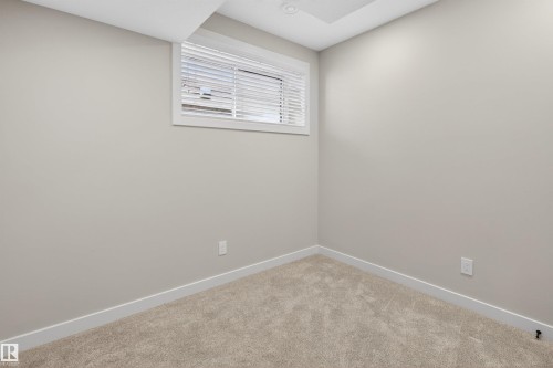 17616 78 Street, Edmonton, AB - Indoor Photo Showing Other Room