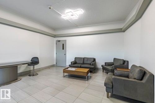 105 10883 Saskatchewan Drive, Edmonton, AB - Indoor Photo Showing Other Room