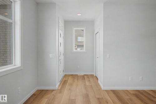 21203 25 Avenue, Edmonton, AB - Indoor Photo Showing Other Room