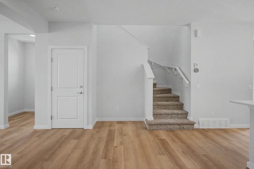 21203 25 Avenue, Edmonton, AB - Indoor Photo Showing Other Room