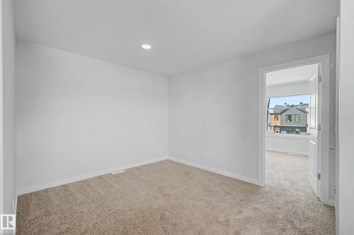 21203 25 Avenue, Edmonton, AB - Indoor Photo Showing Other Room