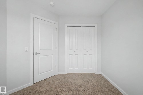 21203 25 Avenue, Edmonton, AB - Indoor