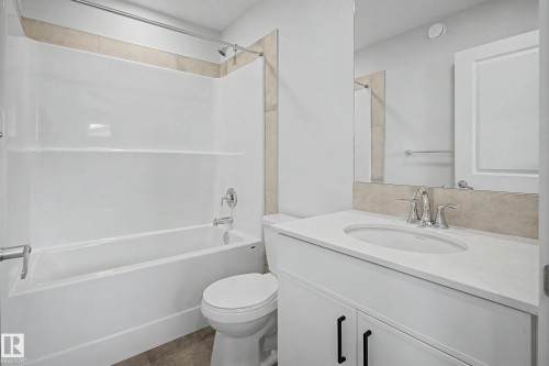 21203 25 Avenue, Edmonton, AB - Indoor Photo Showing Bathroom