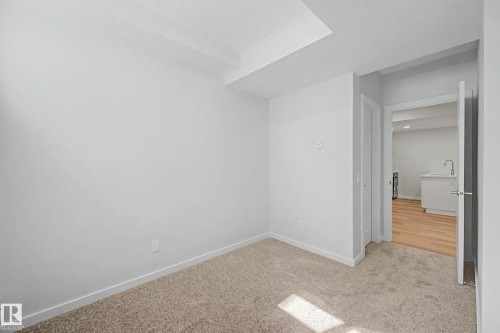 21203 25 Avenue, Edmonton, AB - Indoor Photo Showing Other Room