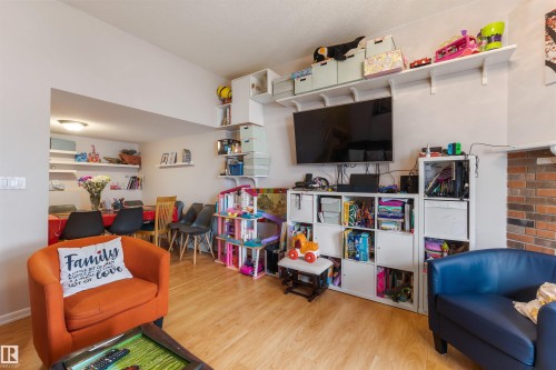 5975 40 Avenue, Edmonton, AB - Indoor