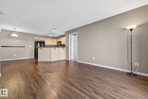 414 13710 150 Avenue, Edmonton, AB - Indoor Photo Showing Kitchen