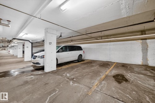 414 13710 150 Avenue, Edmonton, AB - Indoor Photo Showing Garage
