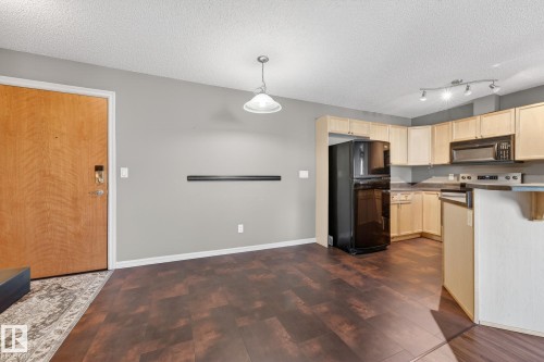 414 13710 150 Avenue, Edmonton, AB - Indoor Photo Showing Kitchen