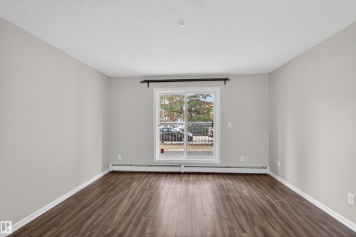 106 4403 23 Street Nw, Edmonton, AB - Indoor Photo Showing Other Room