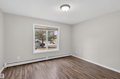 106 4403 23 Street Nw, Edmonton, AB - Indoor Photo Showing Other Room