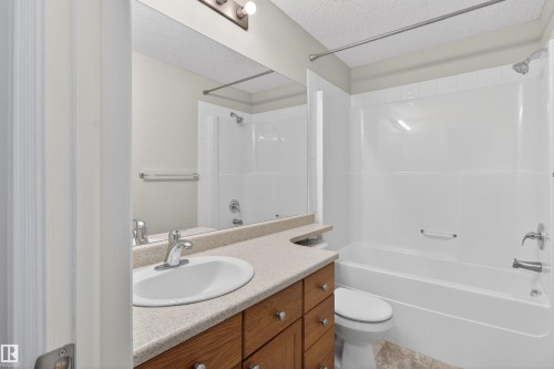 106 4403 23 Street Nw, Edmonton, AB - Indoor Photo Showing Bathroom