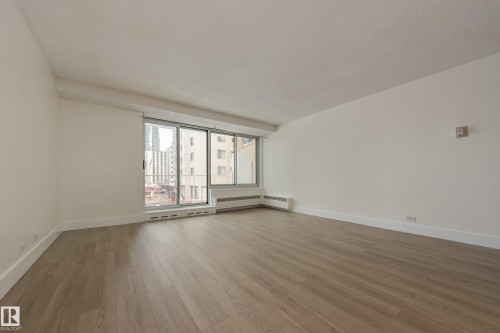 207 12207 Jasper Avenue, Edmonton, AB - Indoor Photo Showing Other Room