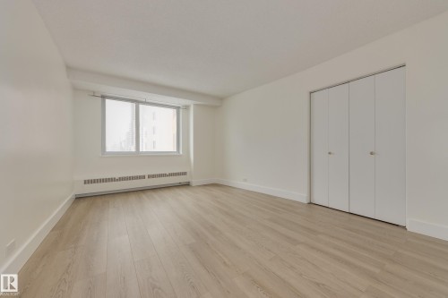 207 12207 Jasper Avenue, Edmonton, AB - Indoor Photo Showing Other Room