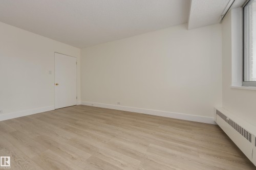 207 12207 Jasper Avenue, Edmonton, AB - Indoor Photo Showing Other Room