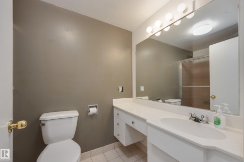 207 12207 Jasper Avenue, Edmonton, AB - Indoor Photo Showing Bathroom