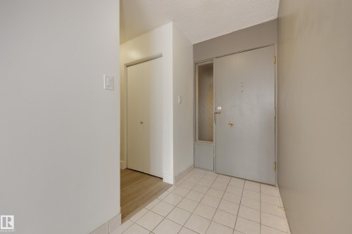 207 12207 Jasper Avenue, Edmonton, AB - Indoor Photo Showing Other Room